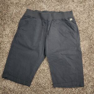 Bench Trunks Men's Gray Elastic Waist Logo Shorts Pockets NWT